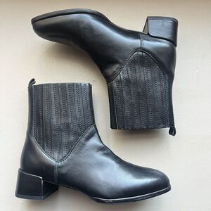 Stuart Weitzman Black Leather Flared Fashion Ankle Boots Elastic Shaft Women 6.5